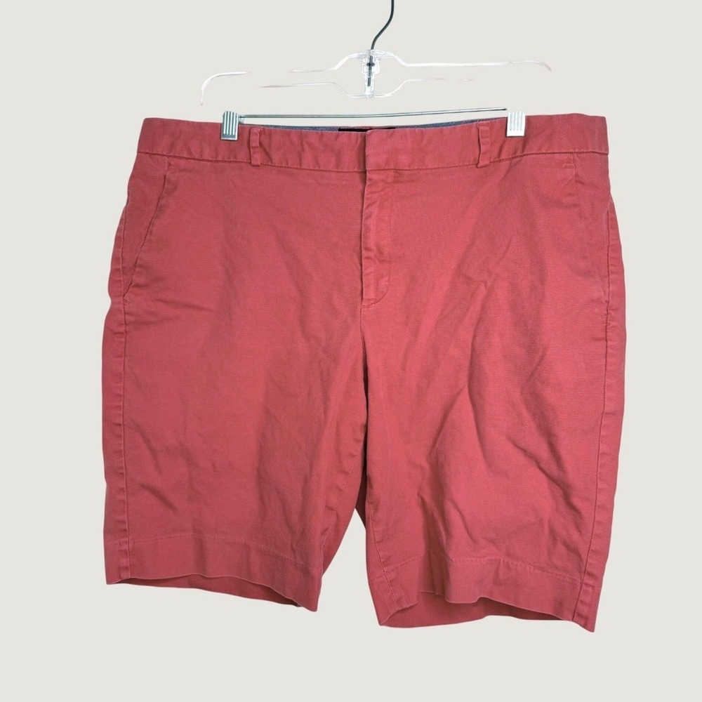 Banana Republic Womens Coral Red Chino Shorts Size 14 Mid Rise Cotton Twill